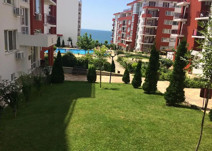 Marina Panorama Grand Private Apartament