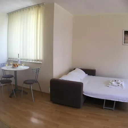 Marina Panorama Grand Private Apartment